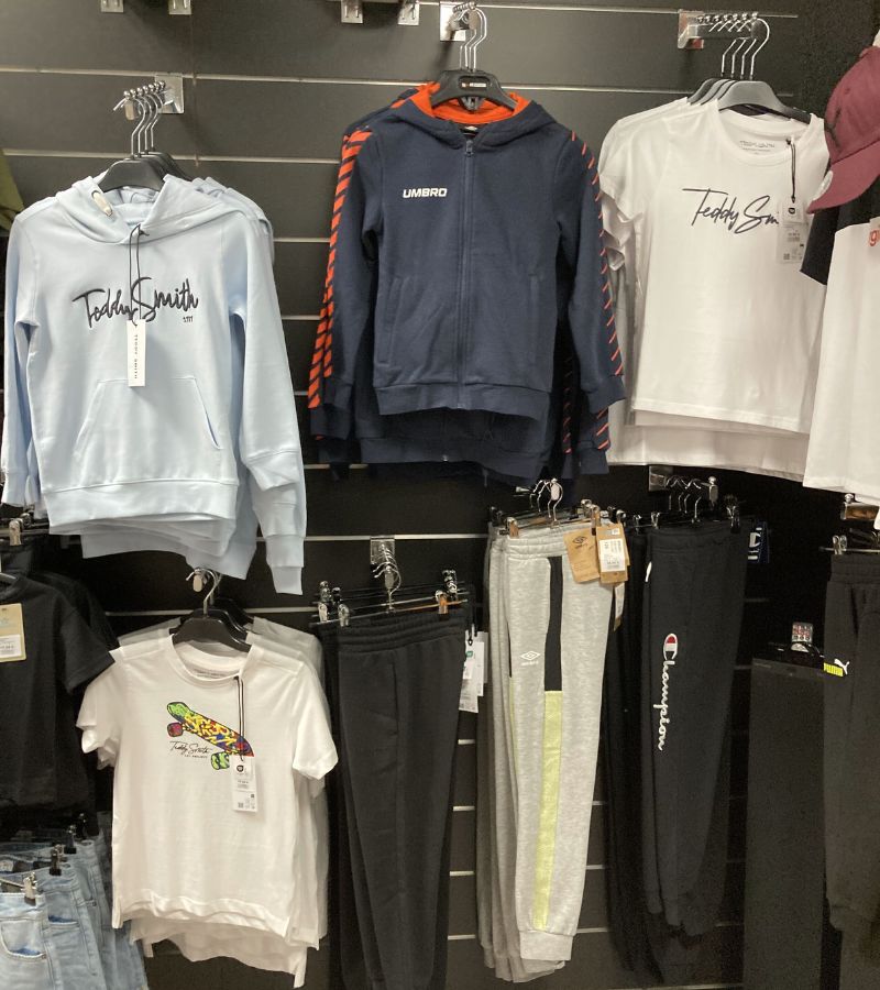 Un grand choix de vêtements pour enfants à Saint-Hippolyte-du-Fort